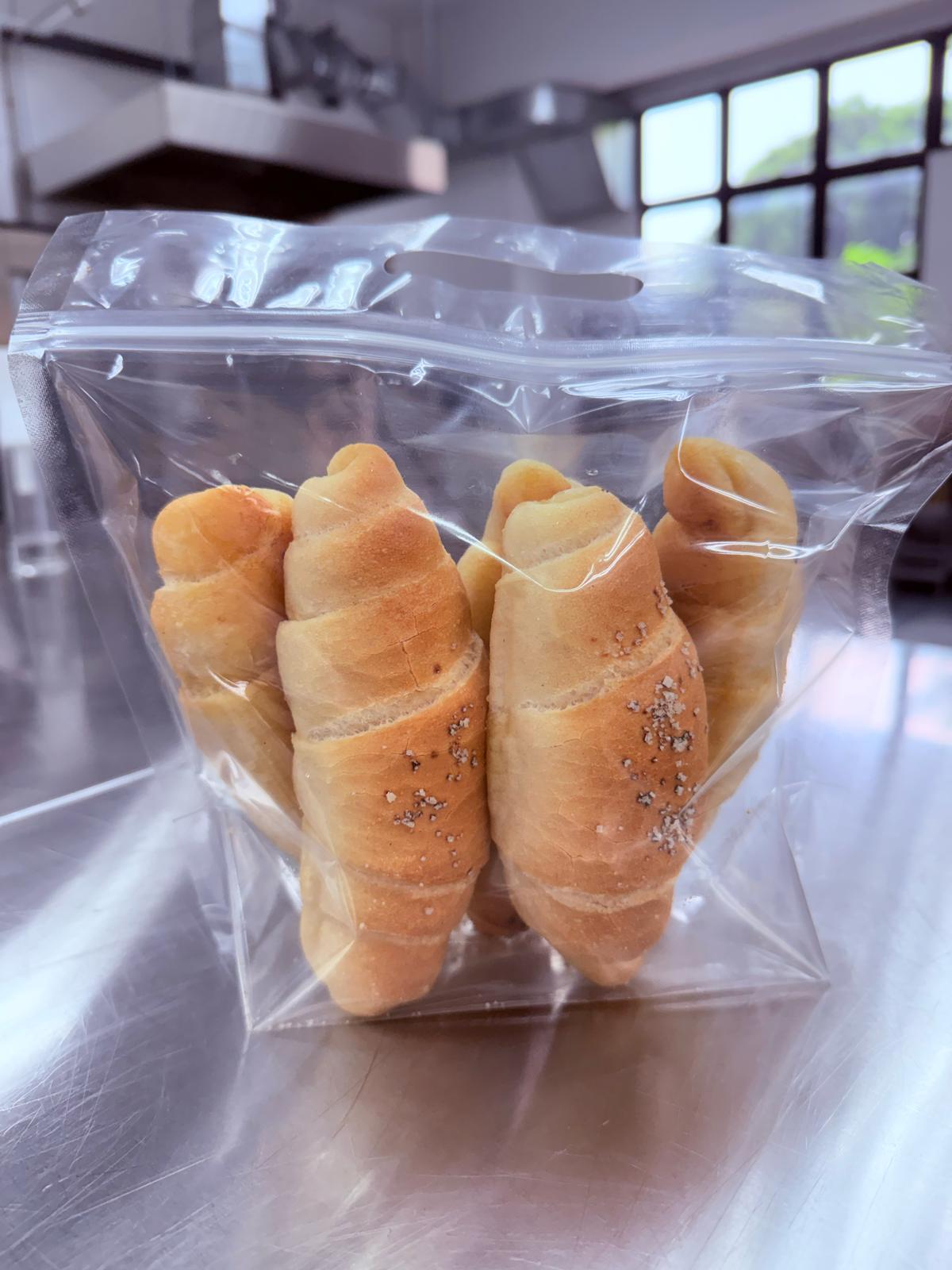 Realie Shio Pan (Friday, 5 December)